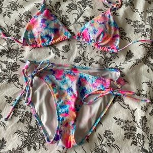 Victoria’s Secret bikini